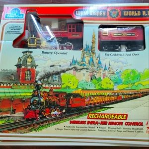 Vintage 1988 Disney Train Set